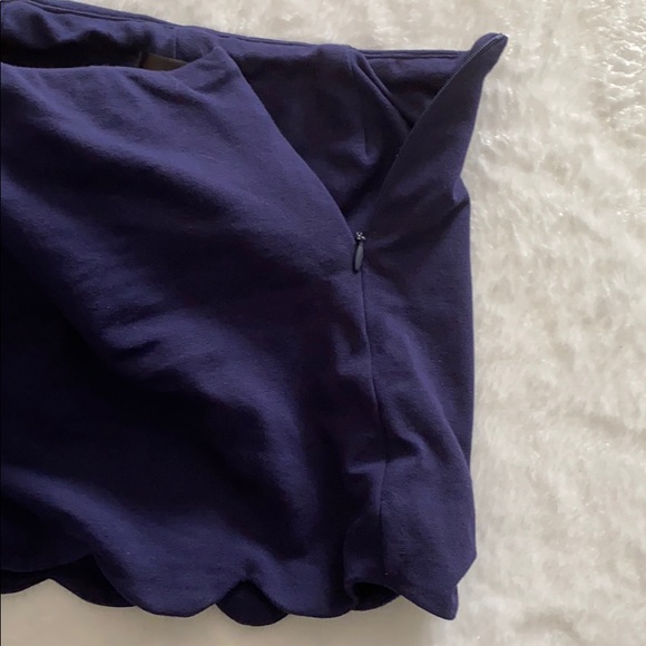 Aqua women’s blue scalloped shorts size small - Picture 3 of 4